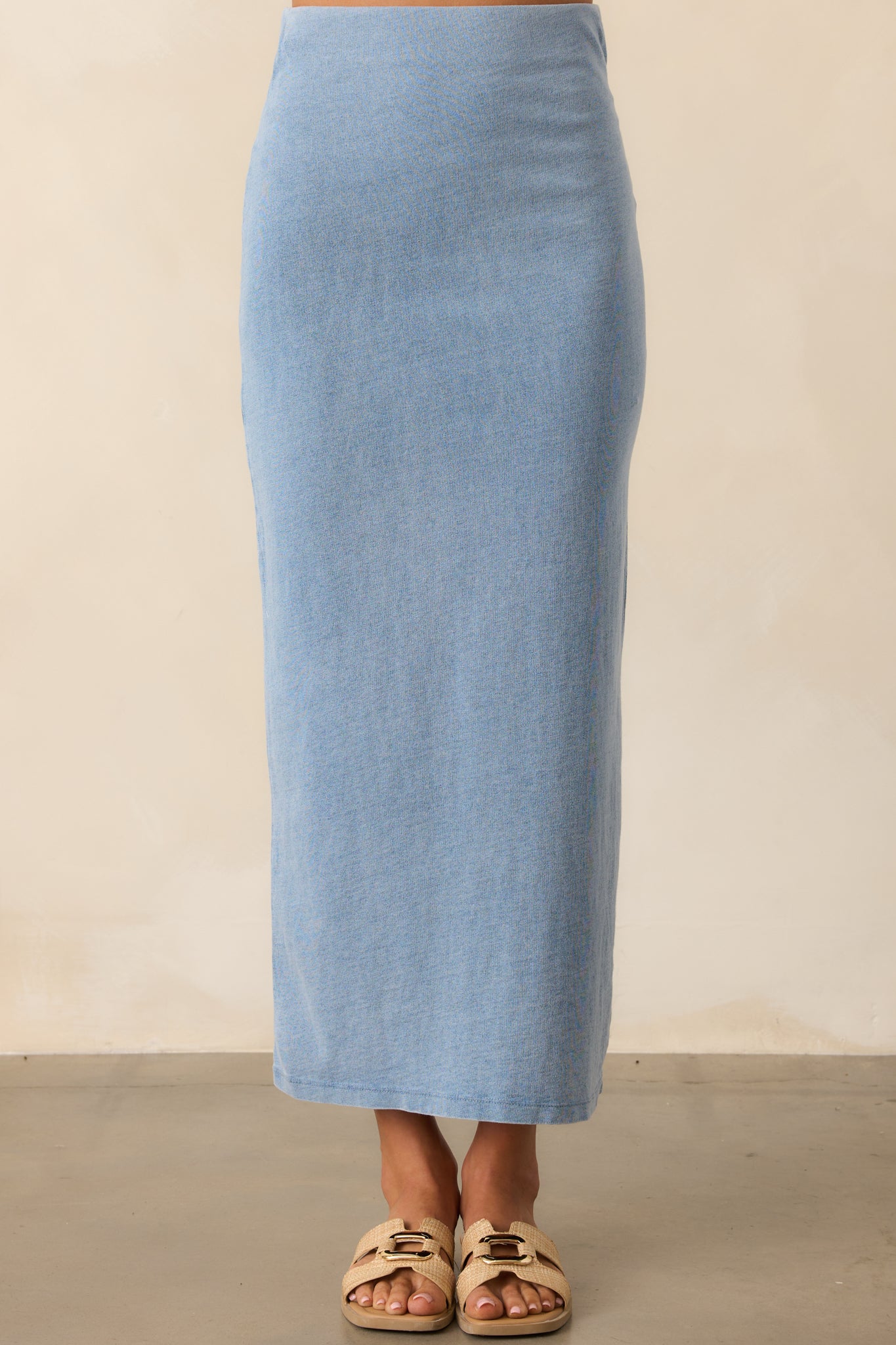 A detailed view of the elastic waistband, offering both comfort and a flattering fit.